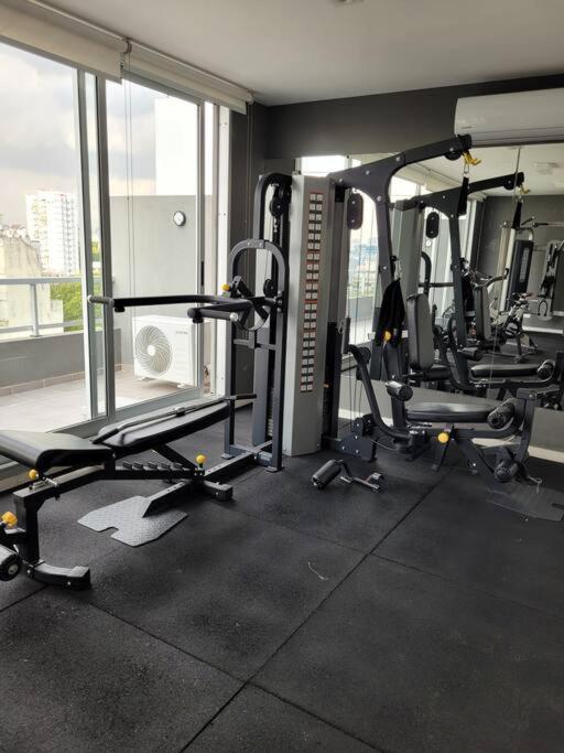 En Palermo Balcon Gym Laundry Frente Embaja Eeuu Apartment